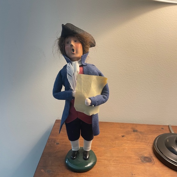 Hello, I am selling majority of my Byer’s Choice collections. - Picture 10 of 14